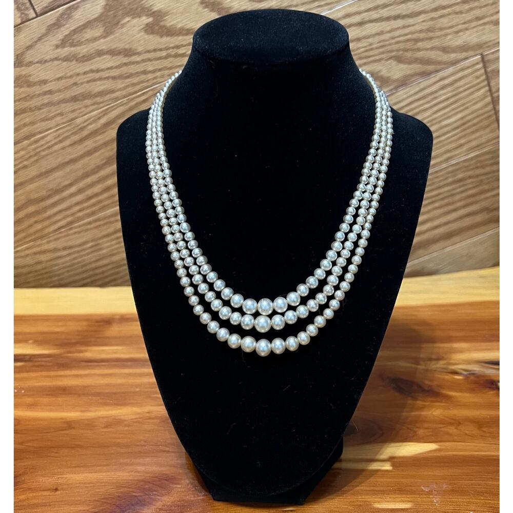 Vintage MidCentury Modern Style Faux? Pearl Layered Necklace Rhinestone‎ Clasp
